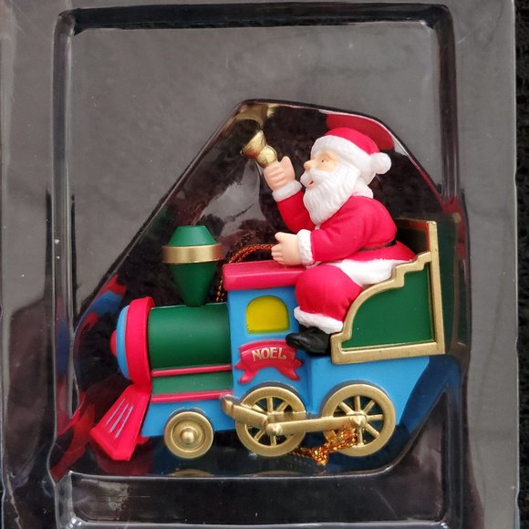 🤩3/$15! NIB Christmas Collection ornament - Picture 2 of 4